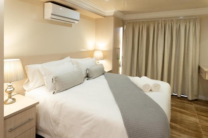 Grand House Lodge And Spa Jeffreys Bay Eksteriør bilde